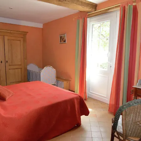 Pleasant With Garden Vakantiehuis *