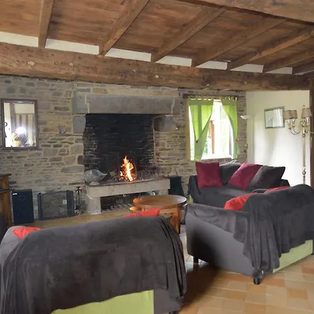 Pleasant With Garden Vakantiehuis *